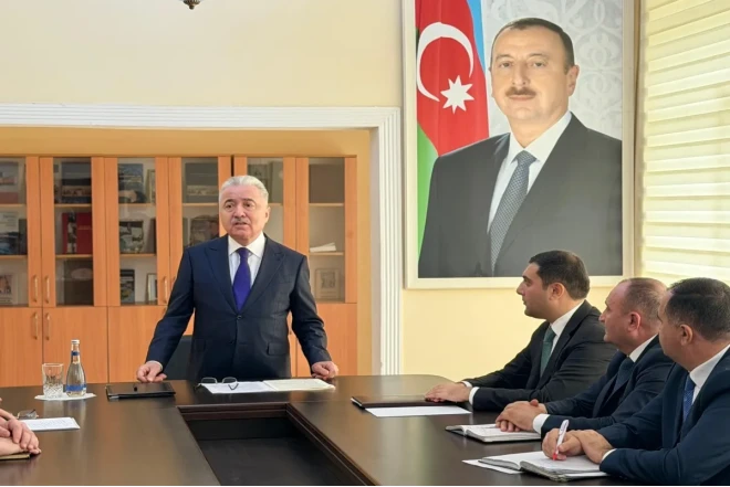 Orxan Məmmədov kollektivə təqdim edildi 