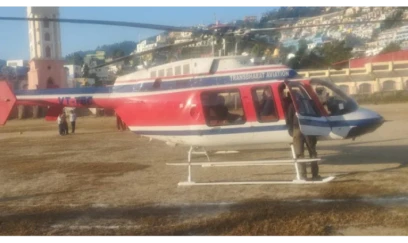 Hindistanda göyərtəsində 6 sərnişinin olduğu helikopter məcburi eniş edib 