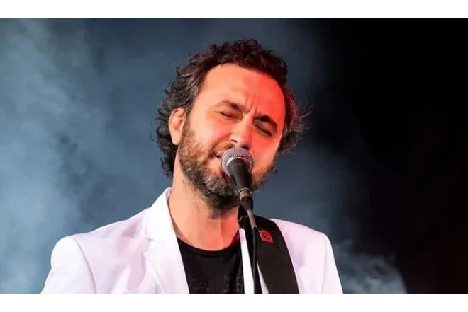 Türkiyəli məşhur müğənni vəfat etdi 
