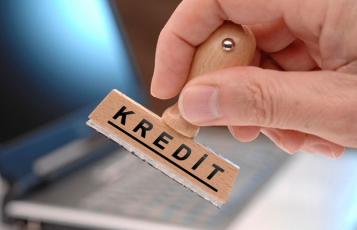 Banklar müştəri ovuna çıxıb: kreditinizi niyə istəyirlər?
