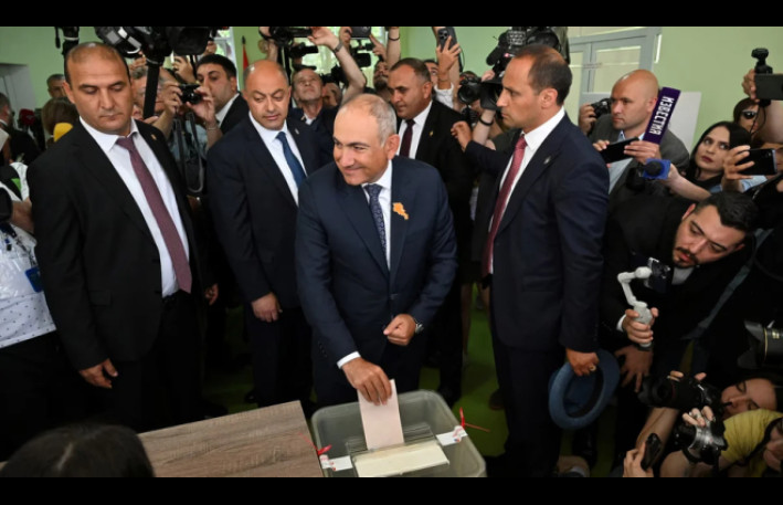 Paşinyanın növbədənkənar seçki blefi 