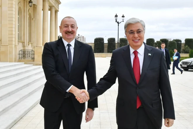 İlham Əliyevdən Tokayevə: “Qazaxıstanın uğurlarına sevinirik”