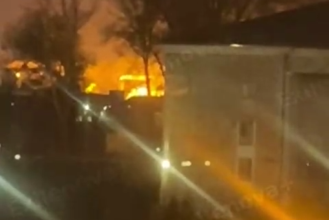 Rusiyanın ən böyük kimya zavodlarından biri vuruldu 