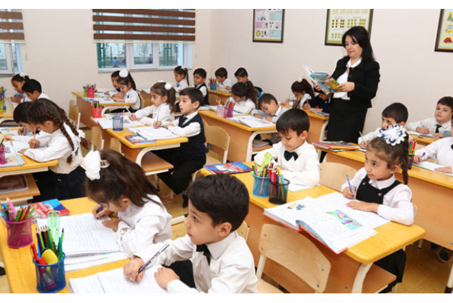 Şagirdlərin elektron yerdəyişməsinə başlanılır 