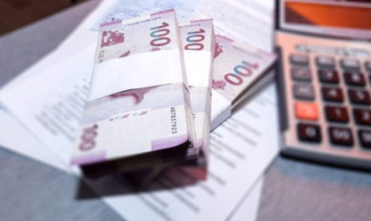 Azərbaycanın dövlət borcu azalıb 