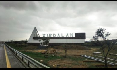 Xırdalanın girişində nə baş verir? Ağaclar kəsilir, torpaq qazılır, qurumlar susur