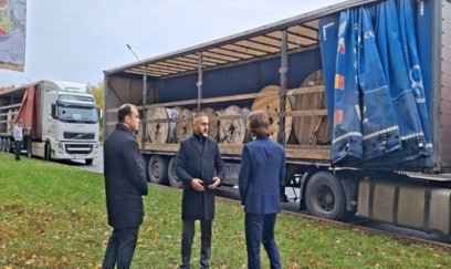 Azərbaycandan göndərilən enerji avadanlığı Ukraynaya təhvil verilib 