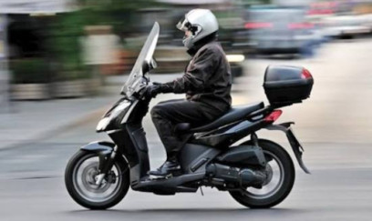 Motosiklet və moped sürücülərinə xəbərdarlıq: Velosiped zolağı sizin deyil